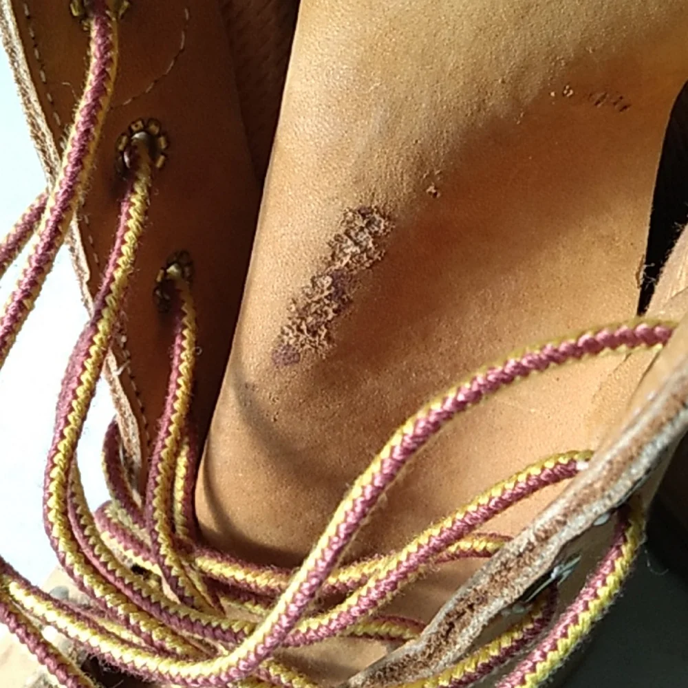 TIMBERLAND Vintage 8 Eye Lace-up Boots - Picture 8 of 9